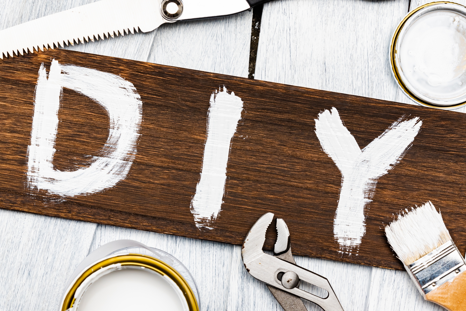 外壁塗装をDIYで塗装する手順とポイント