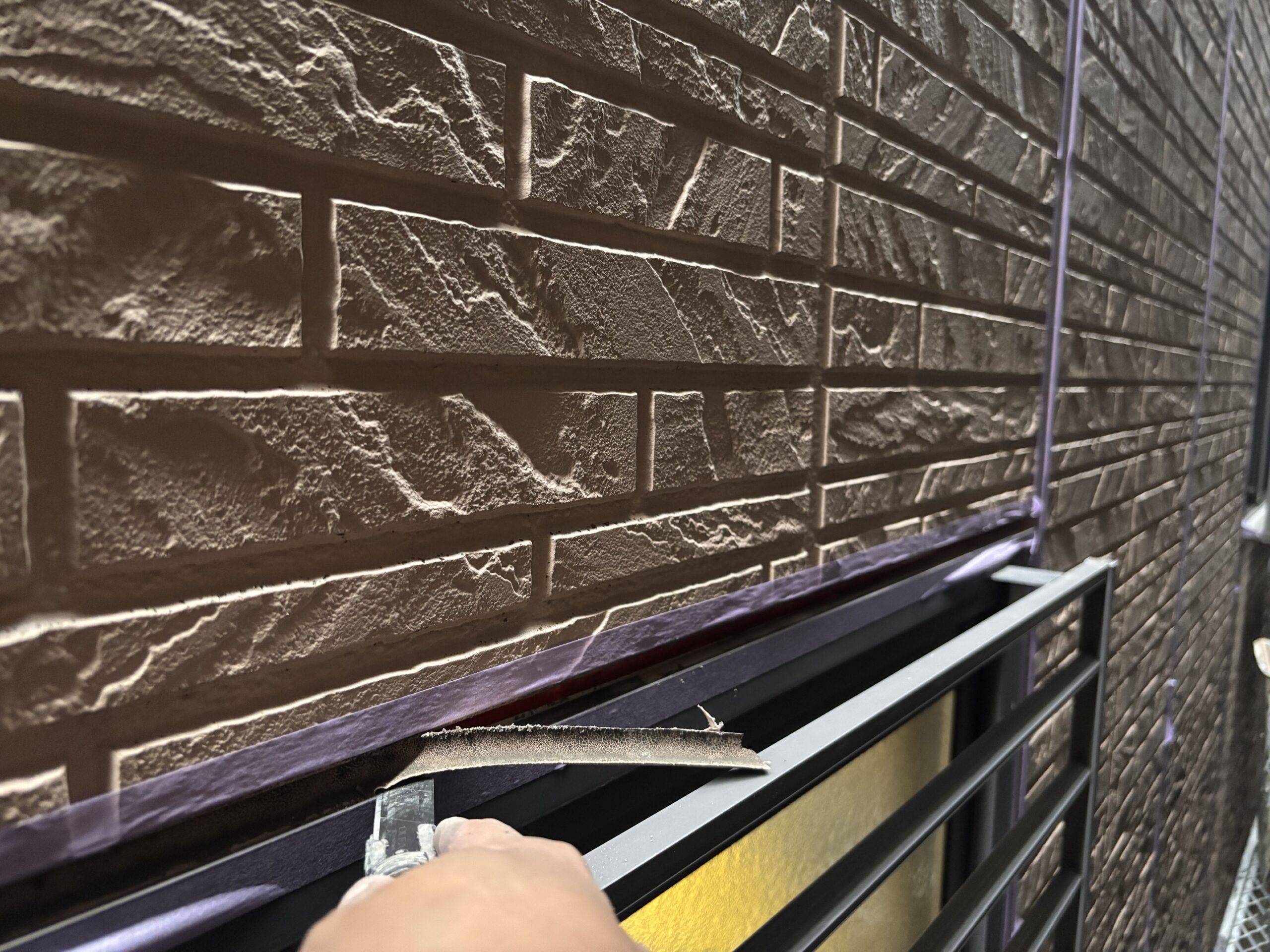 サッシ廻りのコーキング撤去！ここが一番の注意点！